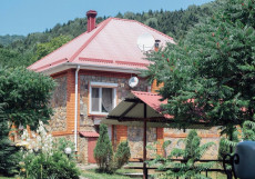 Коттедж "Волков хаус" - Гостевой дом Volkov house Коттедж 1-6 человека Шале (2 спальни)