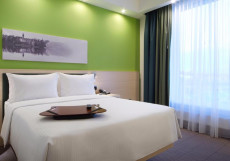 Hampton by Hilton Minsk City Centre - Хэмптон Бай Хилтон Минск Сити Центр Номер с кроватью 'king-size' (для людей с ограниченными физическими возможностями)