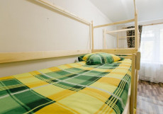 Отель Хостел Эконом Звезда (Размещение Групп) Номер эконом с 2 односпальными кроватями.