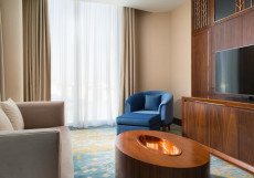 Hilton Astana | Астана | Парковка Люкс с кроватью размера 