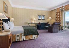 Hilton Salalah Resort 5* - Хилтон Салала Резорт Полулюкс с кроватью размера «king-size», вид на горы