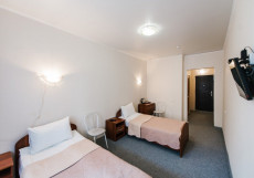 Мини-отель Декабрист на Серова 30  Двухместный номер Standard (2 отдельные кровати)