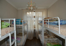 Хостел Самовар Кровать в общем номере (мужской номер) с красивым видом из окна