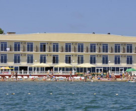 ТИХАЯ ГАВАНЬ | г. Геленджик | собственный пляж | детская зона | аквапарк рядом