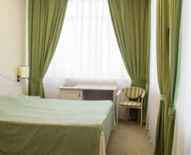 Отель Forest Inn (Форест Инн)