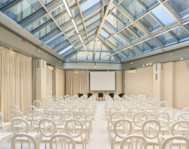 RIVER PALACE HOTEL (бывш. КОРТЪЯРД МАРРИОТТ САНКТ-ПЕТЕРБУРГ ВАСИЛЬЕВСКИЙ)