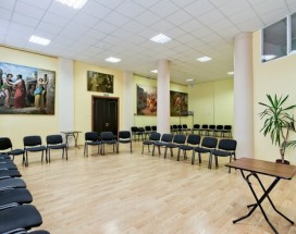 КОНГРЕСС-ХОЛЛ