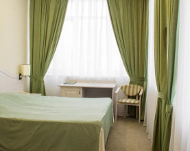 Отель Forest Inn