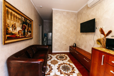 Pogostite.ru - Гостевой Дом Строгановых (в центре) #10