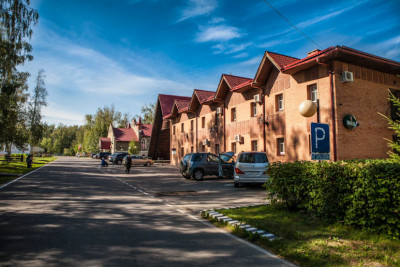 Pogostite.ru - Отель Джунгли - Загородный клуб "Айвенго" (коттеджи посуточно) #3