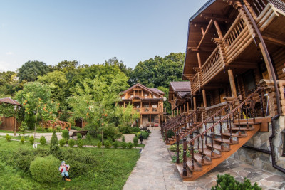 Pogostite.ru - Гостевой дом Рябиновые бусы (Отели с бассейном) #8