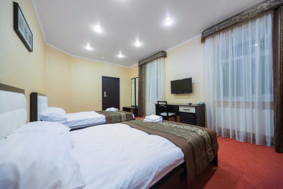 Pogostite.ru - Отель Prestige House Verona (сауна, бассейн) #12