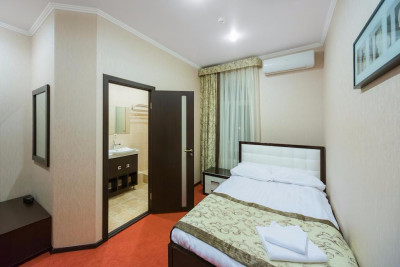 Pogostite.ru - Отель Prestige House Verona (сауна, бассейн) #8