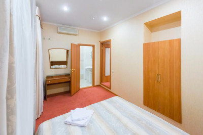 Pogostite.ru - Отель Prestige House Verona (сауна, бассейн) #18