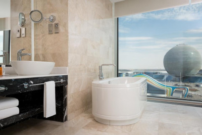 Pogostite.ru - Hilton Astana | Астана | Парковка #30