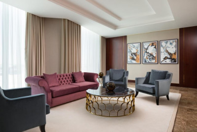 Pogostite.ru - Hilton Astana | Астана | Парковка #26