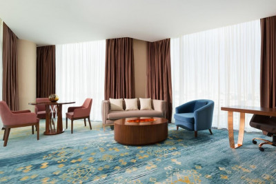 Pogostite.ru - Hilton Astana | Астана | Парковка #24